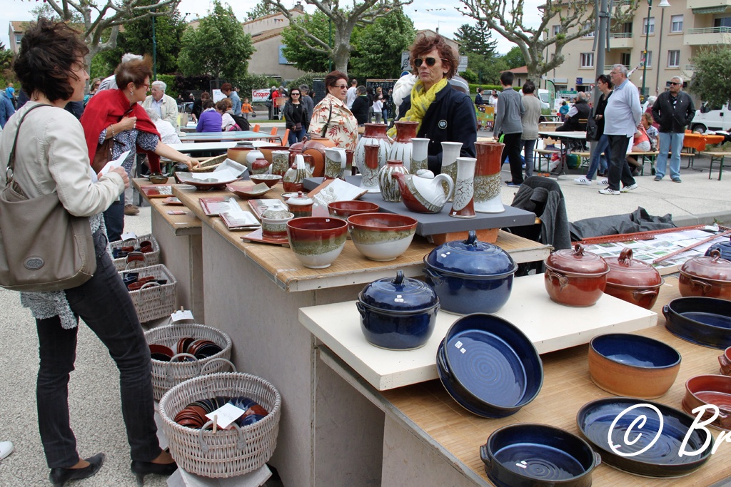La poterie de Lardet sur les marchés